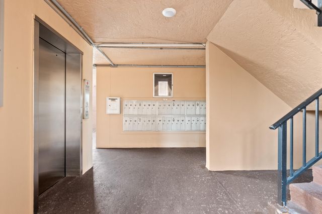 9350 Sunrise Lakes Boulevard 205, Sunrise, FL 33322