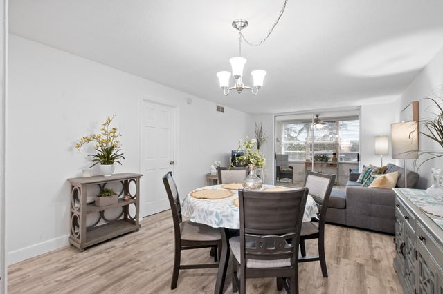 9350 Sunrise Lakes Boulevard 205, Sunrise, FL 33322