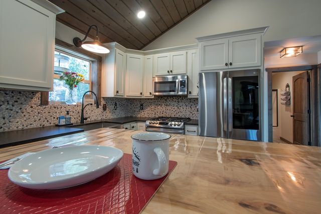 1220 Burger Road, Murphy, NC 28906