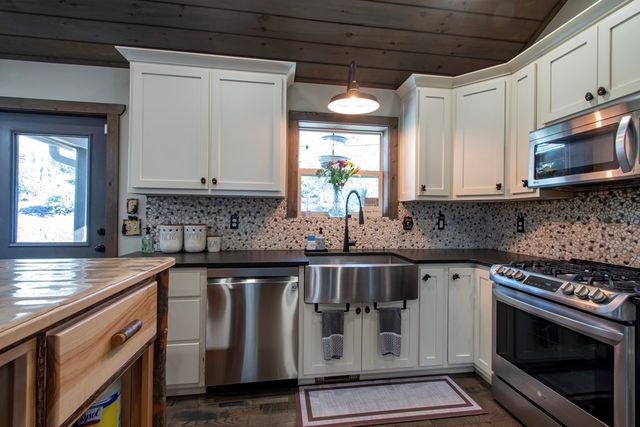 1220 Burger Road, Murphy, NC 28906