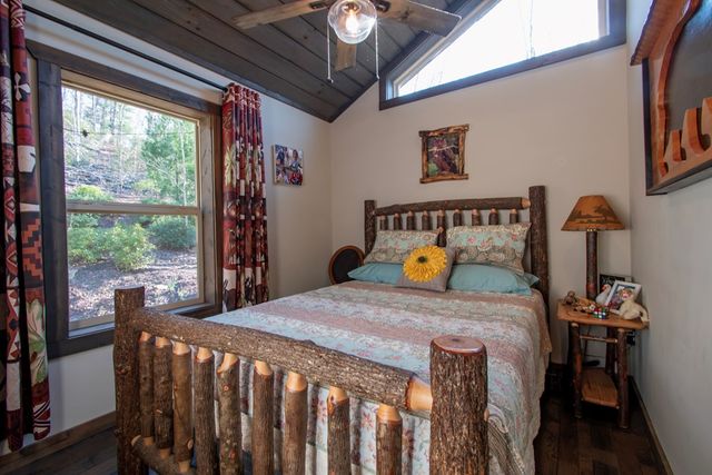 1220 Burger Road, Murphy, NC 28906