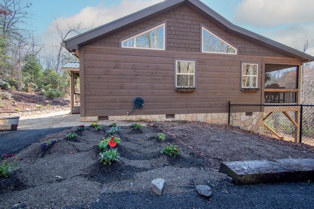 1220 Burger Road, Murphy, NC 28906