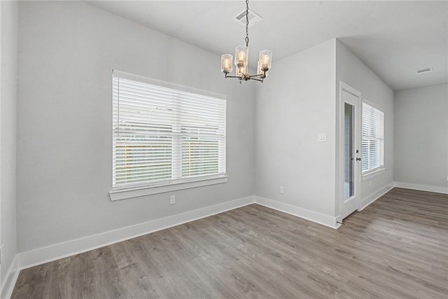 905 Fork Court, College Station, TX 77845