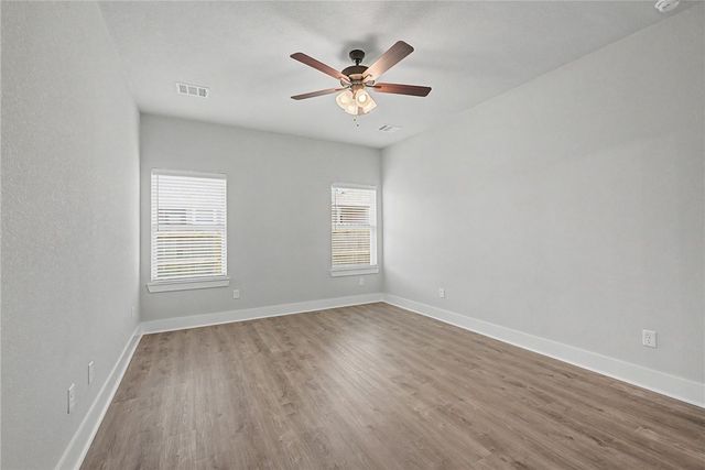905 Fork Court, College Station, TX 77845