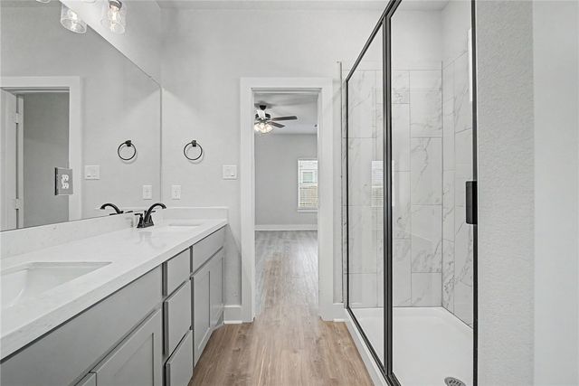 905 Fork Court, College Station, TX 77845