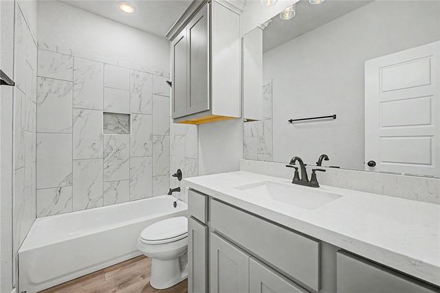 905 Fork Court, College Station, TX 77845