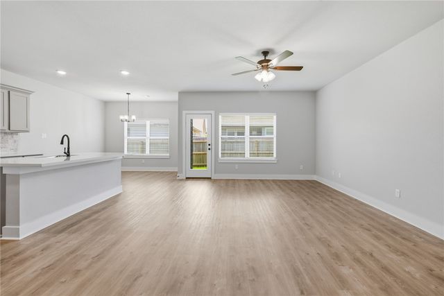 905 Fork Court, College Station, TX 77845