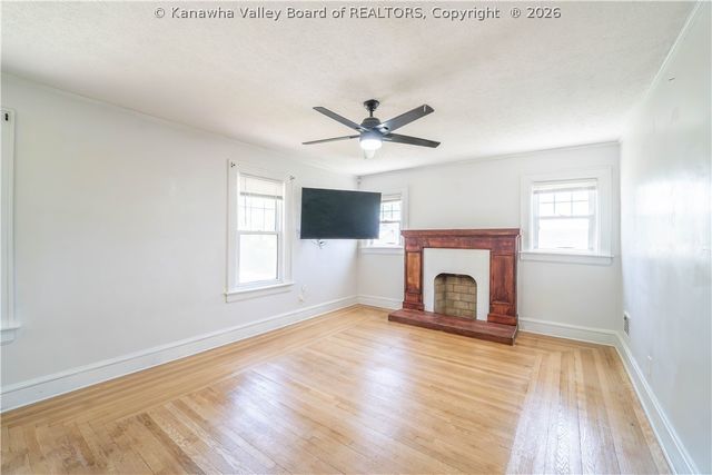 929 Greendale Drive, Charleston, WV 25302