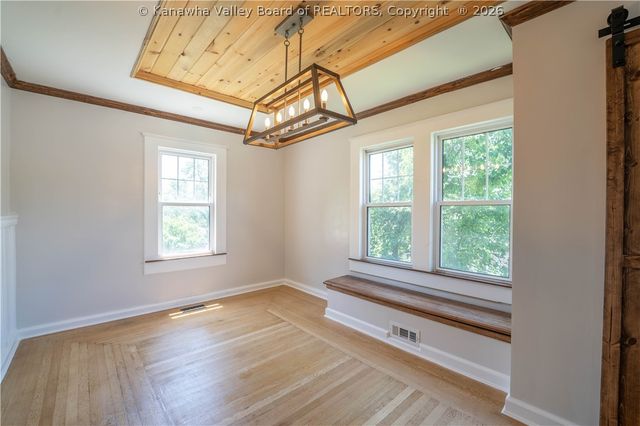929 Greendale Drive, Charleston, WV 25302