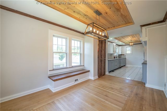 929 Greendale Drive, Charleston, WV 25302