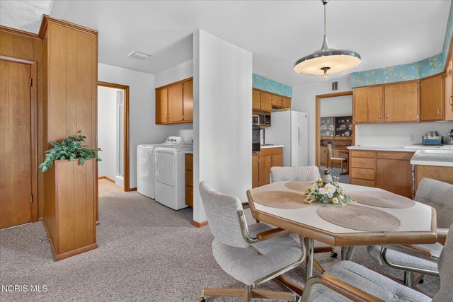 2322 Greenlawn Drive, Toledo, OH 43614