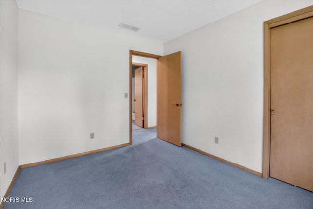2322 Greenlawn Drive, Toledo, OH 43614