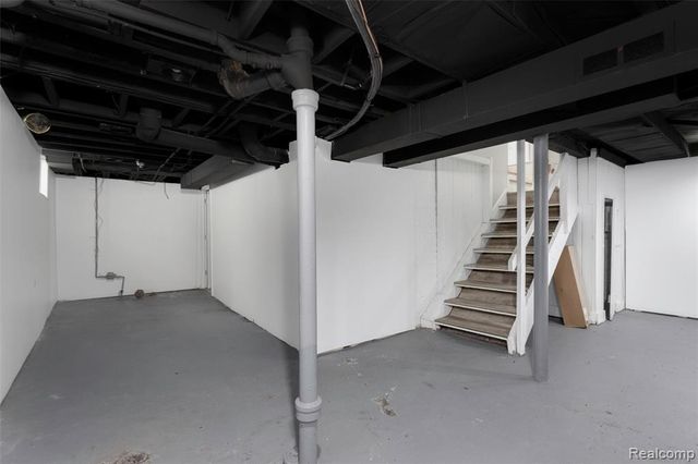 13542 Dolphin Street, Detroit, MI 48223