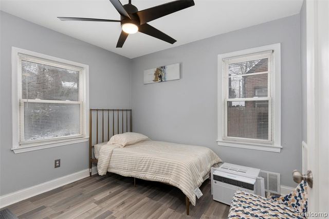 13542 Dolphin Street, Detroit, MI 48223