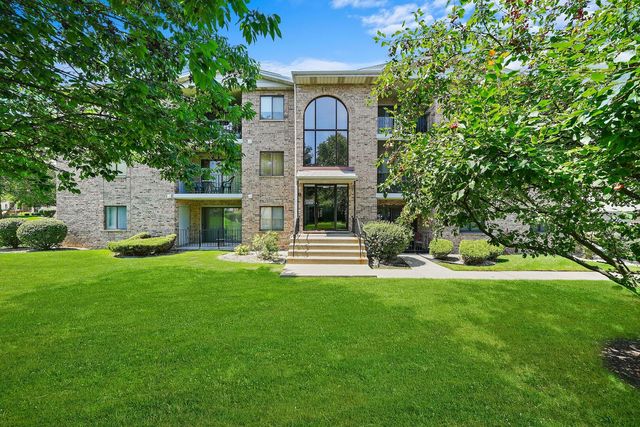 13248 W Circle Drive Parkway 405, Crestwood, IL 60418