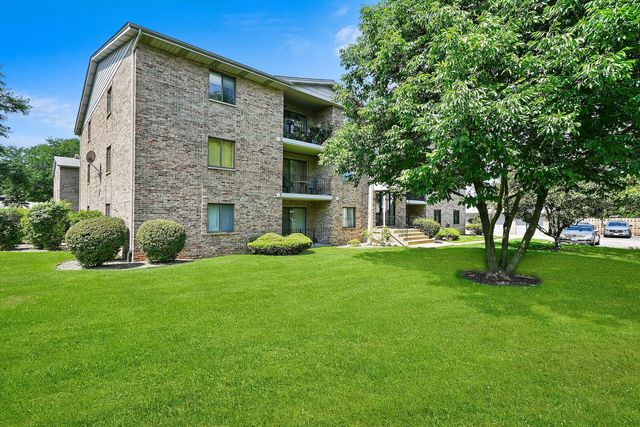 13248 W Circle Drive Parkway 405, Crestwood, IL 60418