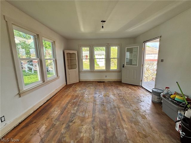 809 Garfield Avenue, Marietta, OH 45750