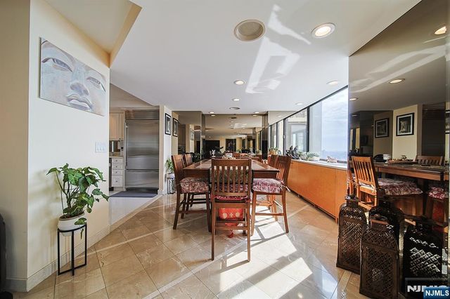 200 Old Palisade Road 16E, Fort Lee, NJ 07024