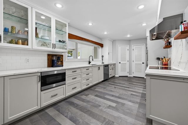 8407 MILLWOOD DRIVE, Tampa, FL 33615