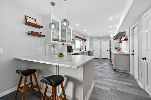 8407 MILLWOOD DRIVE, Tampa, FL 33615