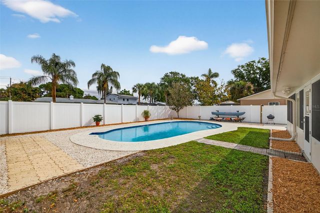 8407 MILLWOOD DRIVE, Tampa, FL 33615