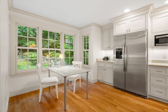 32 Perry Lane, Weston, MA 02493