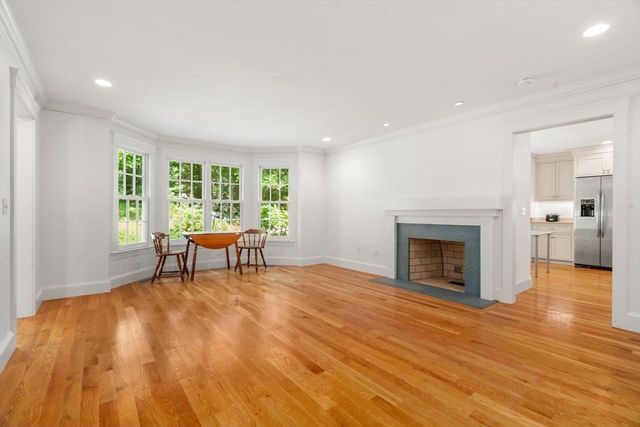 32 Perry Lane, Weston, MA 02493