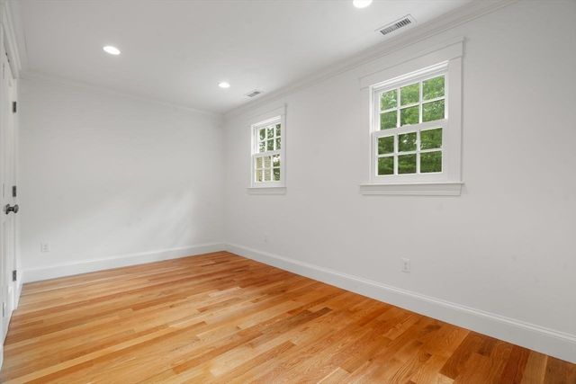 32 Perry Lane, Weston, MA 02493