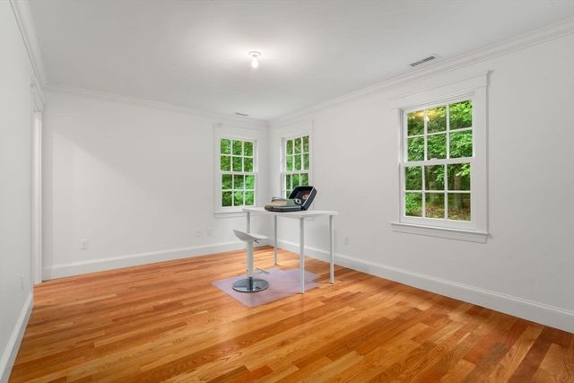 32 Perry Lane, Weston, MA 02493