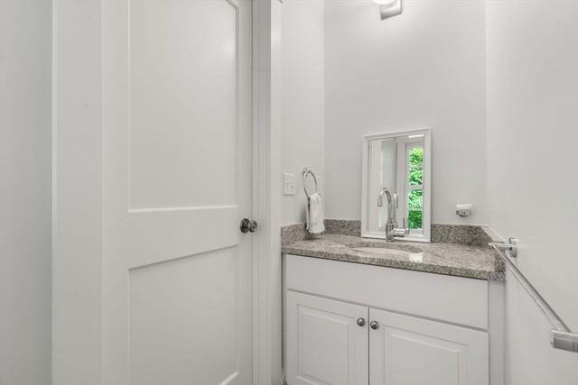 32 Perry Lane, Weston, MA 02493