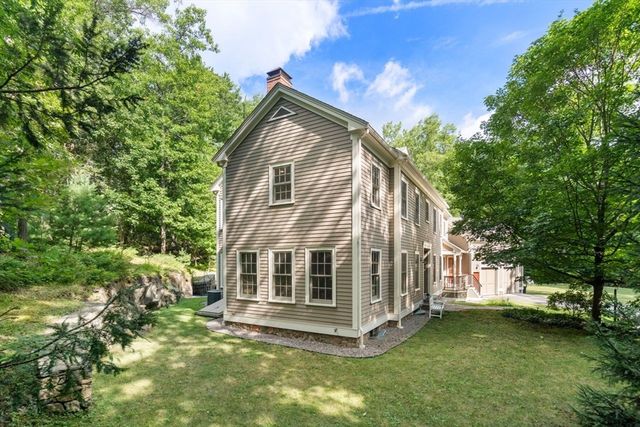 32 Perry Lane, Weston, MA 02493