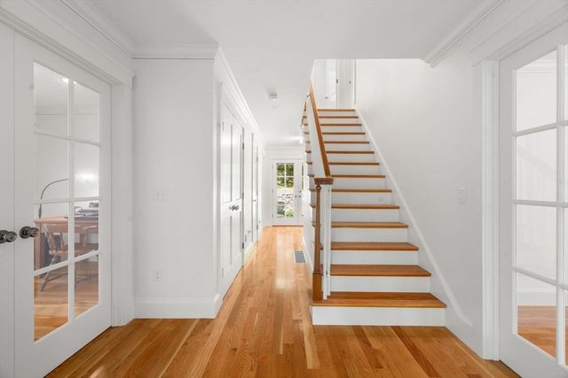 32 Perry Lane, Weston, MA 02493