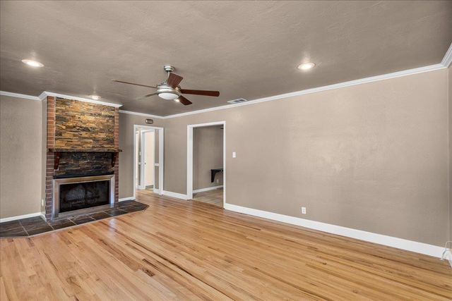 2065 Christina Ave, Stockton, CA 95204