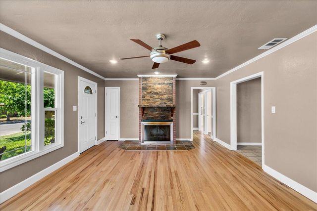 2065 Christina Ave, Stockton, CA 95204