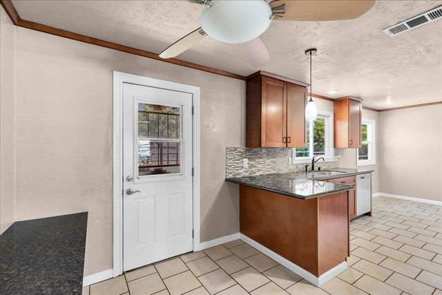 2065 Christina Ave, Stockton, CA 95204