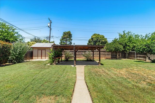 2065 Christina Ave, Stockton, CA 95204