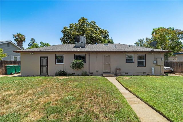 2065 Christina Ave, Stockton, CA 95204
