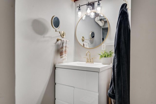 3409 Birch STREET, La Crosse, WI 54601