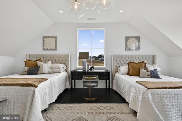 1 FOXTROT KNOLL LN, Middleburg, VA 20117