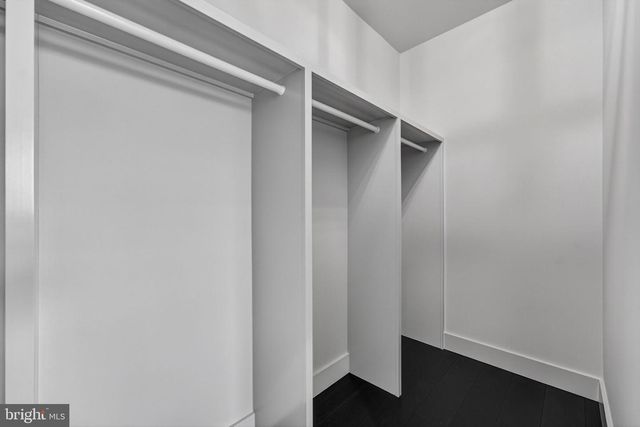 1 FOXTROT KNOLL LN, Middleburg, VA 20117