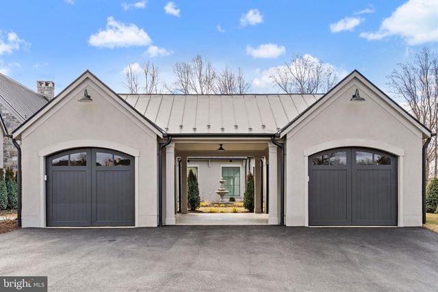 1 FOXTROT KNOLL LN, Middleburg, VA 20117