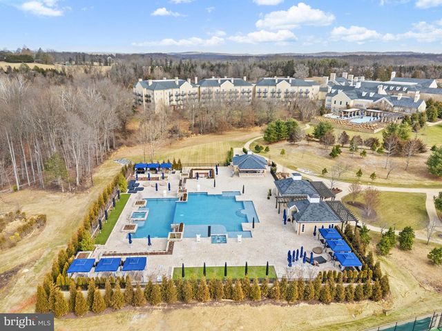 1 FOXTROT KNOLL LN, Middleburg, VA 20117