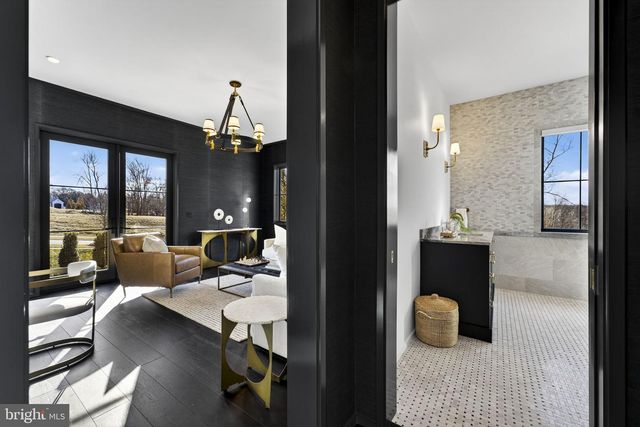 1 FOXTROT KNOLL LN, Middleburg, VA 20117