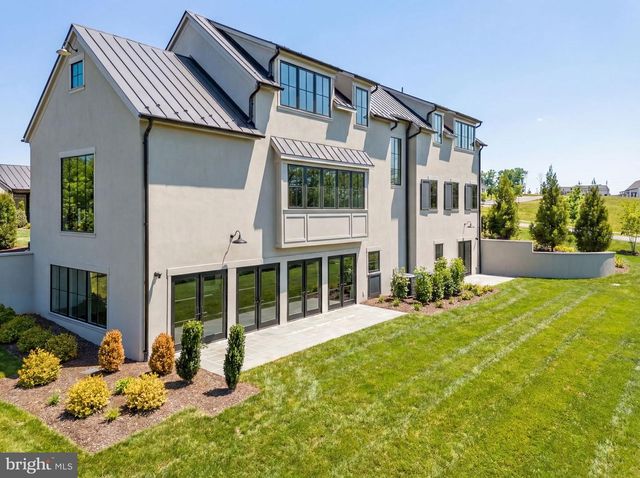 1 FOXTROT KNOLL LN, Middleburg, VA 20117