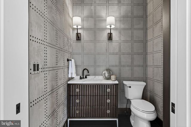 1 FOXTROT KNOLL LN, Middleburg, VA 20117