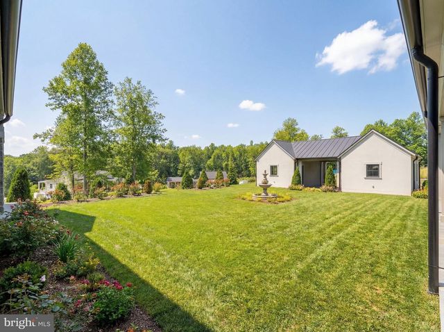 1 FOXTROT KNOLL LN, Middleburg, VA 20117