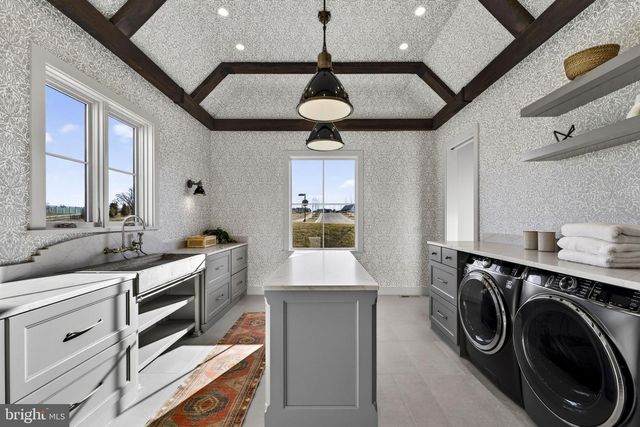 1 FOXTROT KNOLL LN, Middleburg, VA 20117