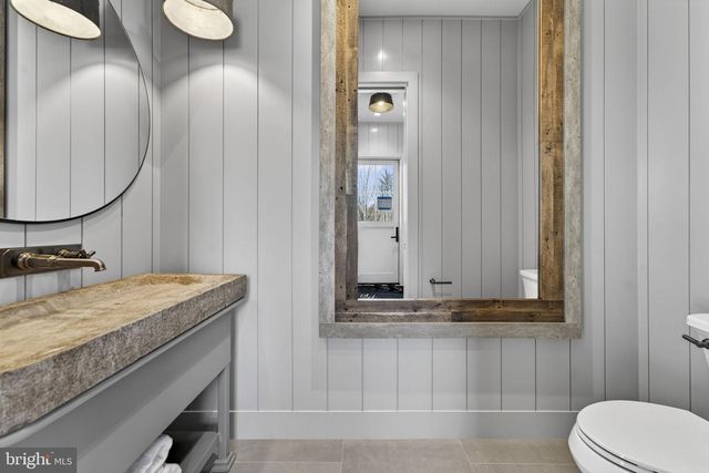 1 FOXTROT KNOLL LN, Middleburg, VA 20117