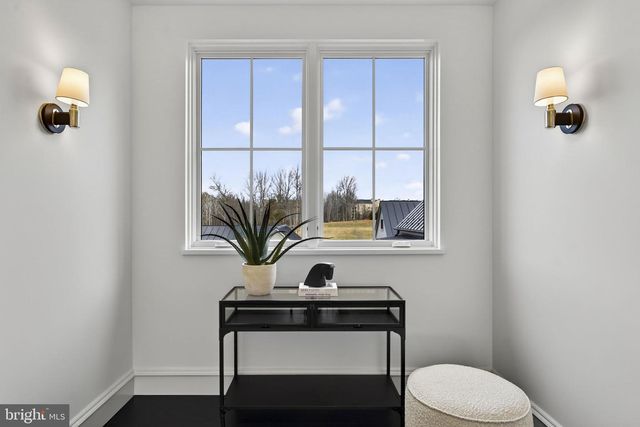 1 FOXTROT KNOLL LN, Middleburg, VA 20117