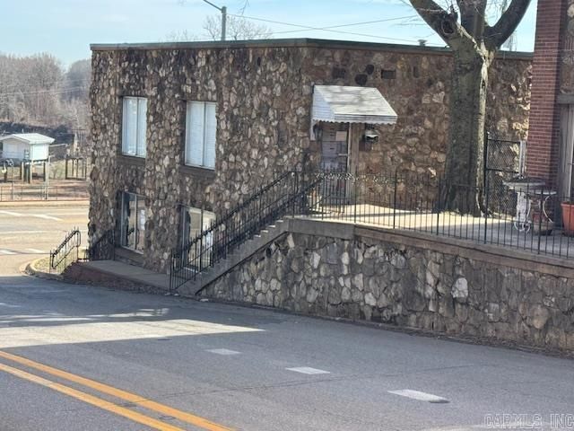 215 E Broadway, Pocahontas, AR 72455